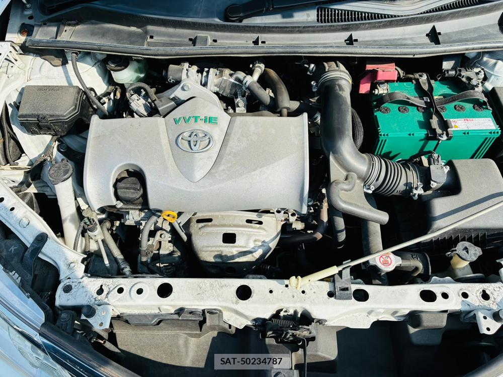 Toyota COROLLA AXIO 2019-04 7933416-37