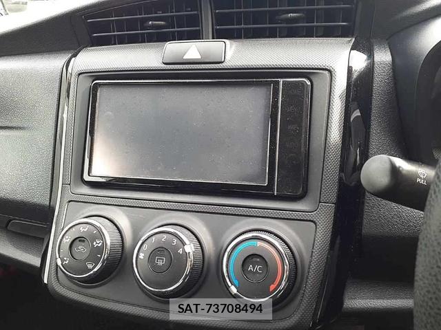 Toyota COROLLA AXIO 2020-04 8044940-11