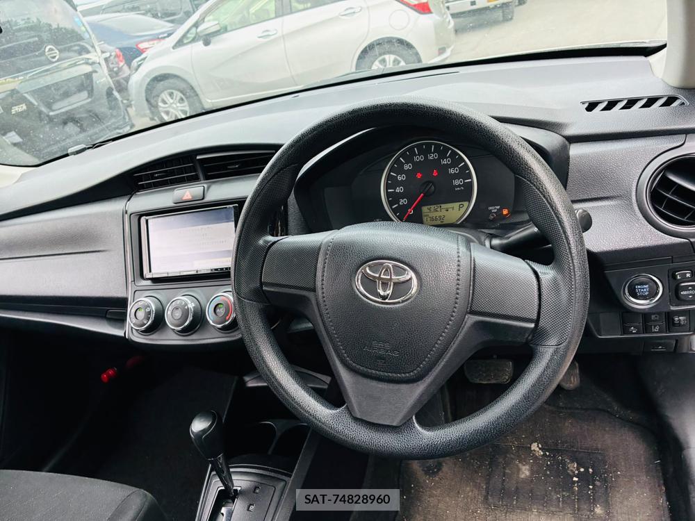 Toyota COROLLA AXIO 2020-06 7666336-14