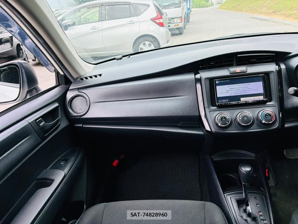 Toyota COROLLA AXIO 2020-06 7666336-17