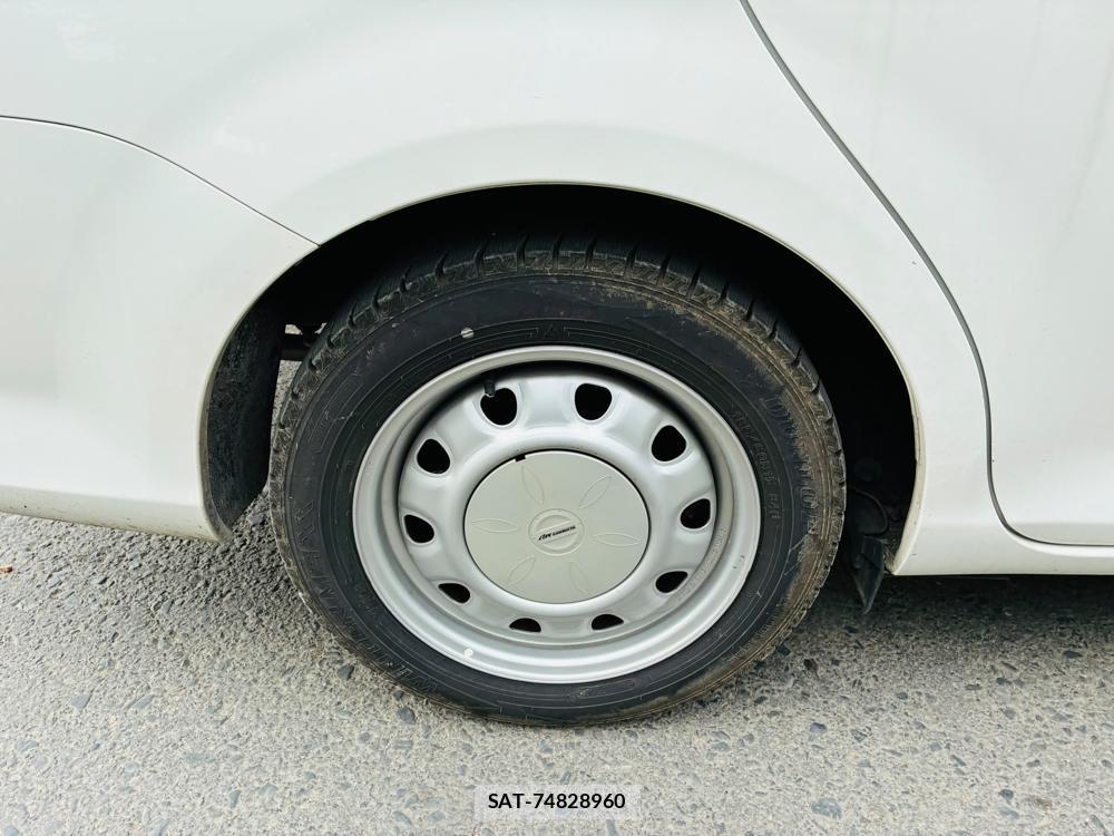 Toyota COROLLA AXIO 2020-06 7666336-25