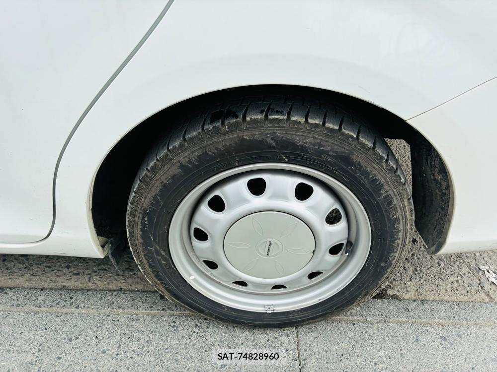Toyota COROLLA AXIO 2020-06 7666336-28