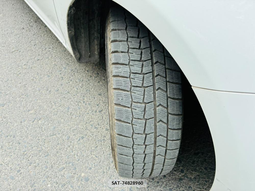 Toyota COROLLA AXIO 2020-06 7666336-29