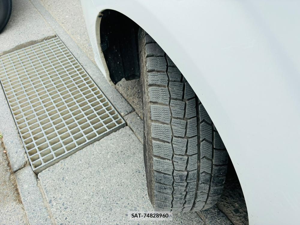 Toyota COROLLA AXIO 2020-06 7666336-30