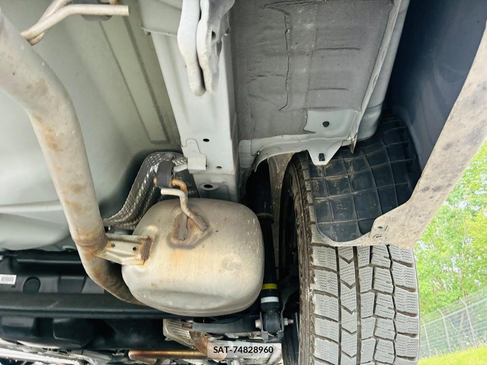 Toyota COROLLA AXIO 2020-06 7666336-32