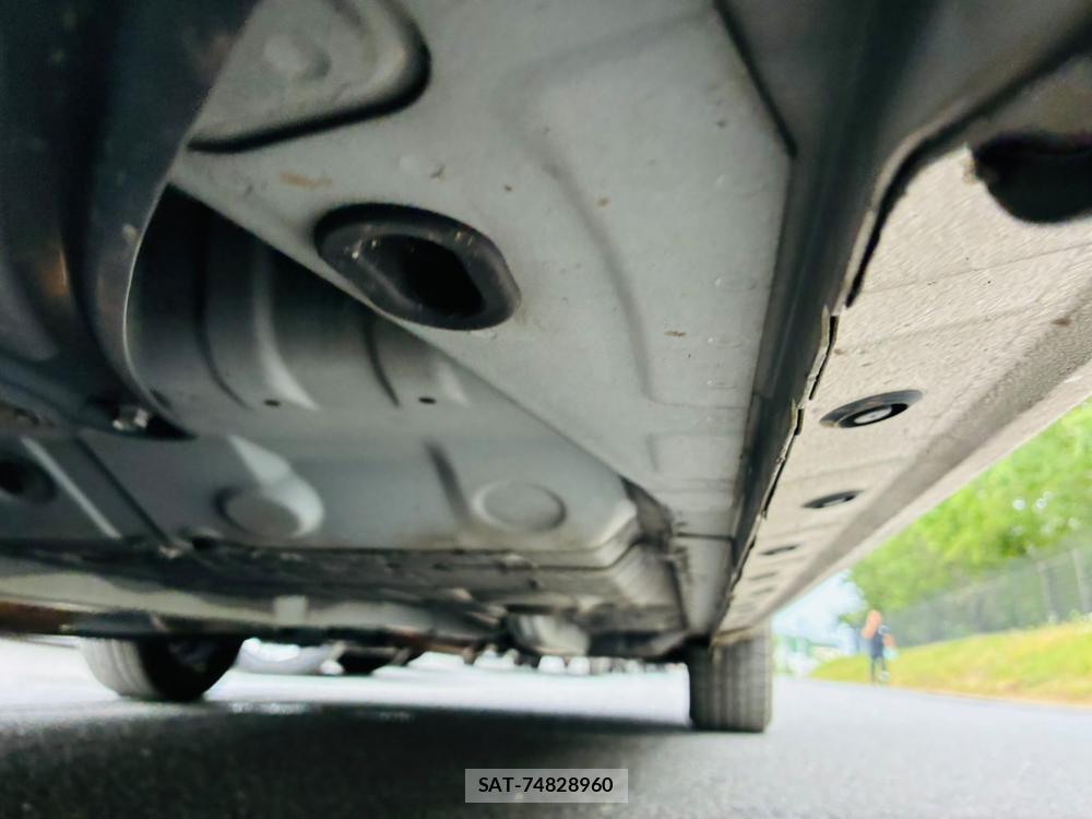 Toyota COROLLA AXIO 2020-06 7666336-33