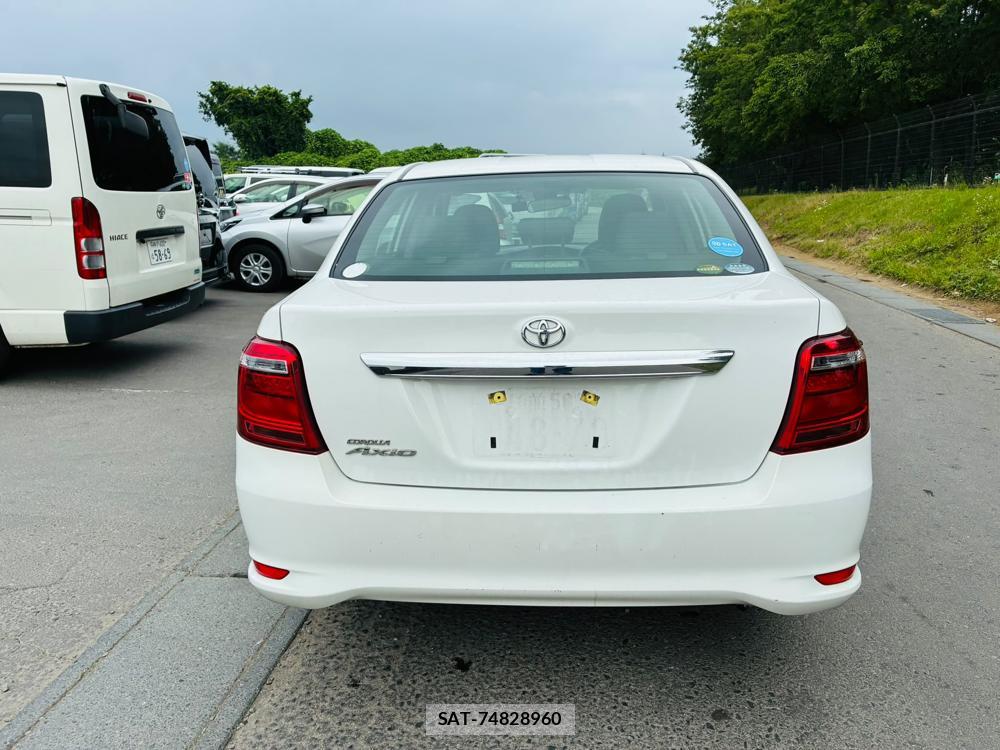 Toyota COROLLA AXIO 2020-06 7666336-3