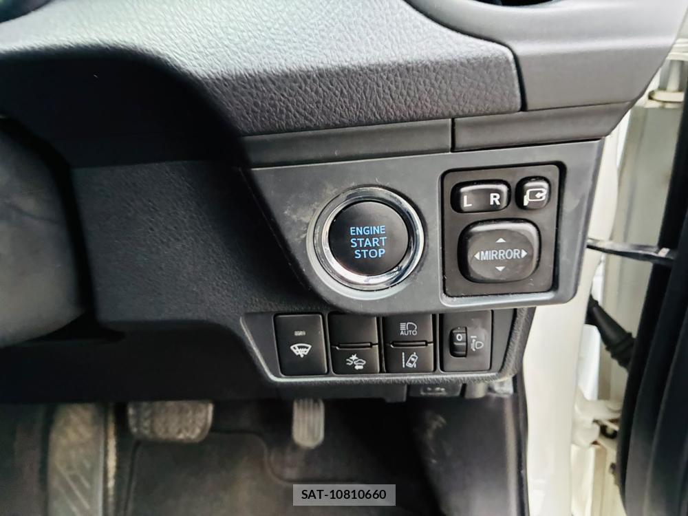 Toyota COROLLA AXIO 2020-07 7933407-16
