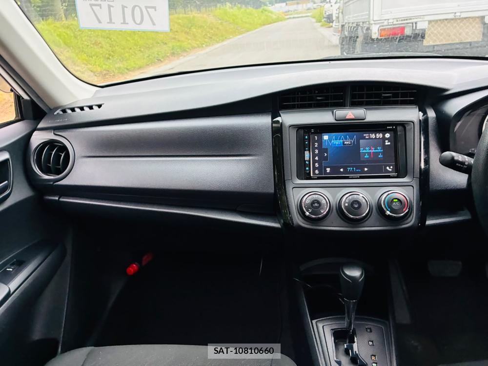 Toyota COROLLA AXIO 2020-07 7933407-17