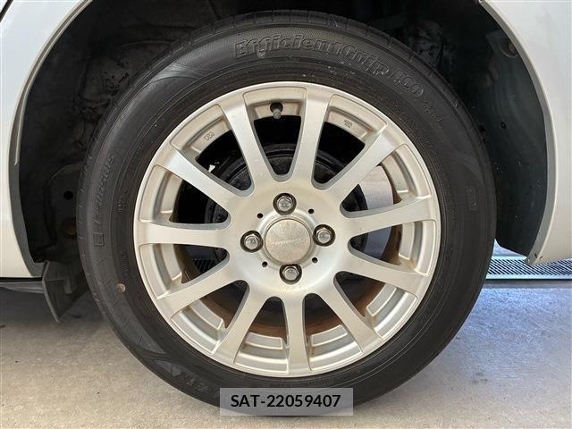 Toyota COROLLA AXIO 2013-08 8073277-17