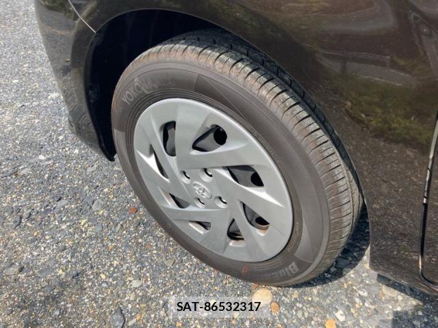 Toyota COROLLA AXIO 2017-11 8098533-8