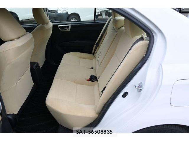 Toyota COROLLA AXIO 2015-05 8098541-15