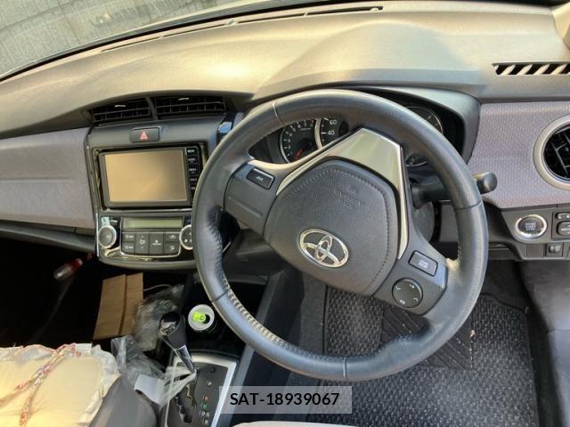 Toyota COROLLA AXIO 2015-01 8098535-17