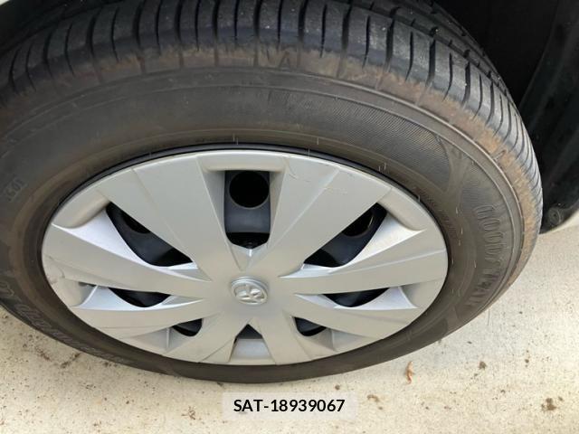 Toyota COROLLA AXIO 2015-01 8098535-6