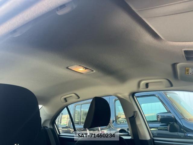 Toyota COROLLA AXIO 2018-03 8098540-13