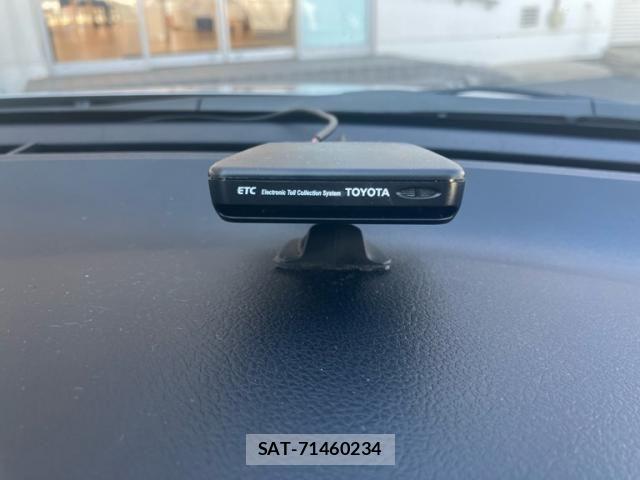 Toyota COROLLA AXIO 2018-03 8098540-23