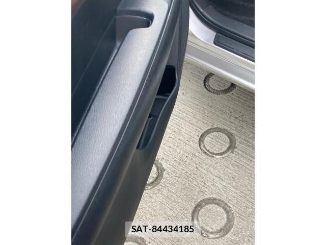 Toyota COROLLA AXIO 2015-03 8098542-19