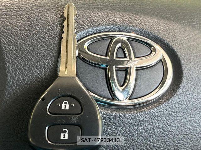 Toyota COROLLA AXIO 2009-07 8098536-5