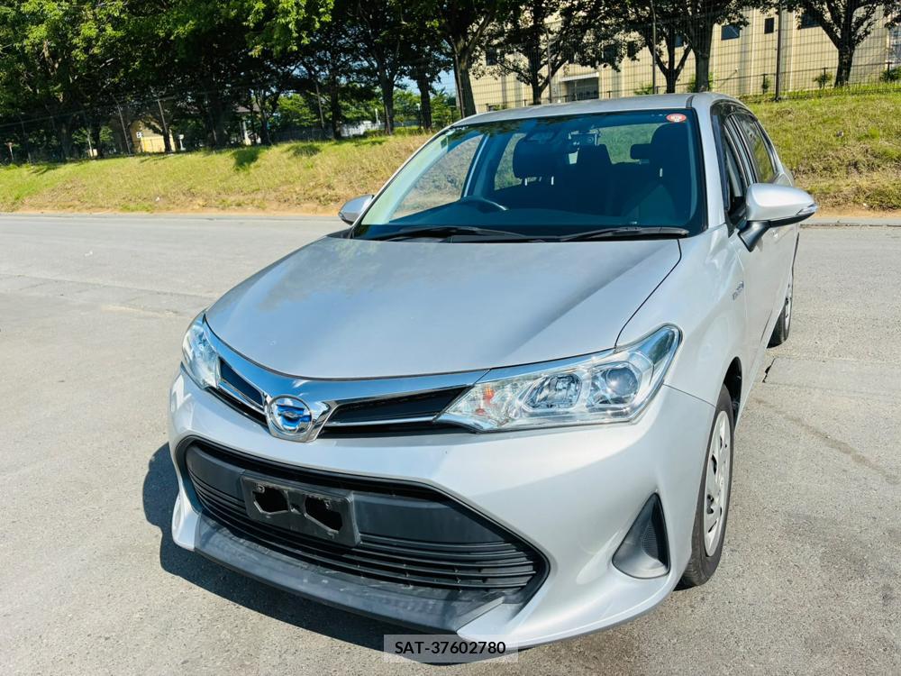 Toyota COROLLA AXIO 2019-06 8044939-0