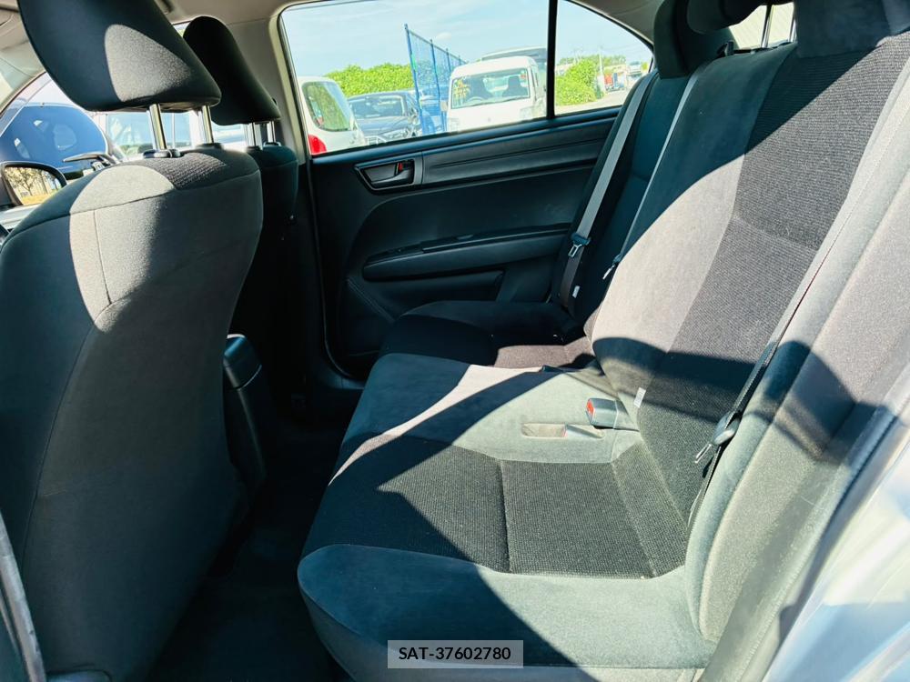 Toyota COROLLA AXIO 2019-06 8044939-9