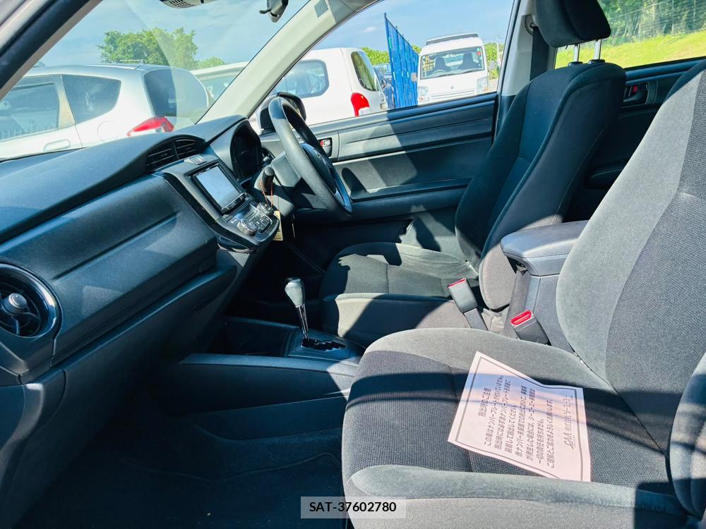 Toyota COROLLA AXIO 2019-06 8044939-10