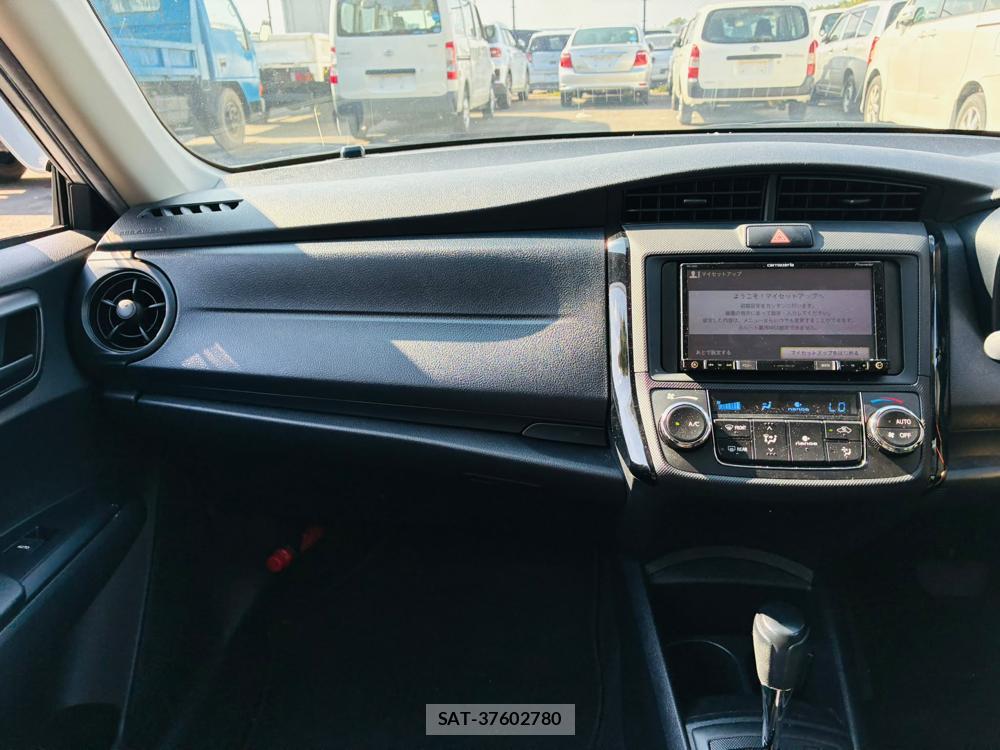 Toyota COROLLA AXIO 2019-06 8044939-17