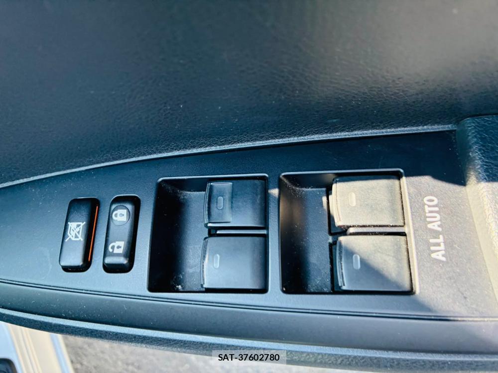 Toyota COROLLA AXIO 2019-06 8044939-21