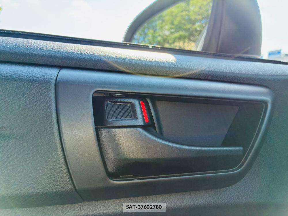 Toyota COROLLA AXIO 2019-06 8044939-22