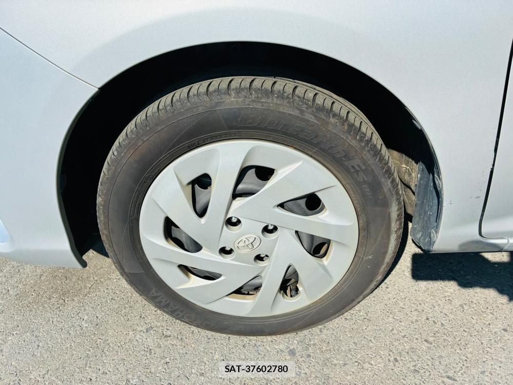 Toyota COROLLA AXIO 2019-06 8044939-28