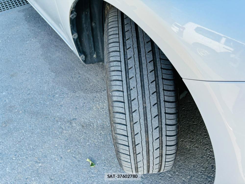 Toyota COROLLA AXIO 2019-06 8044939-31