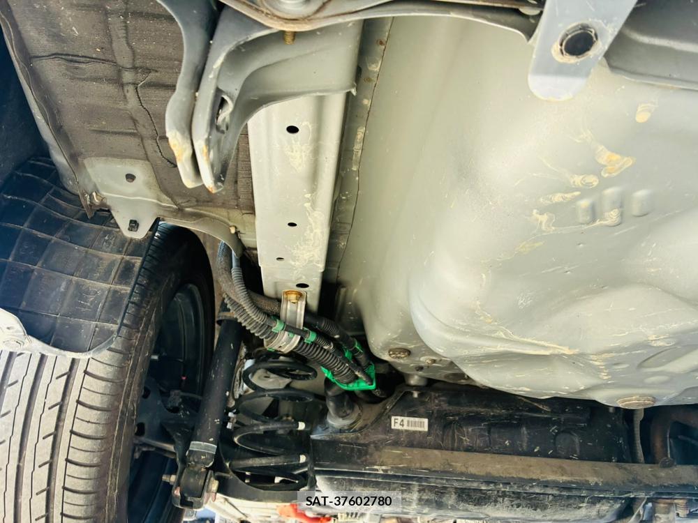 Toyota COROLLA AXIO 2019-06 8044939-32