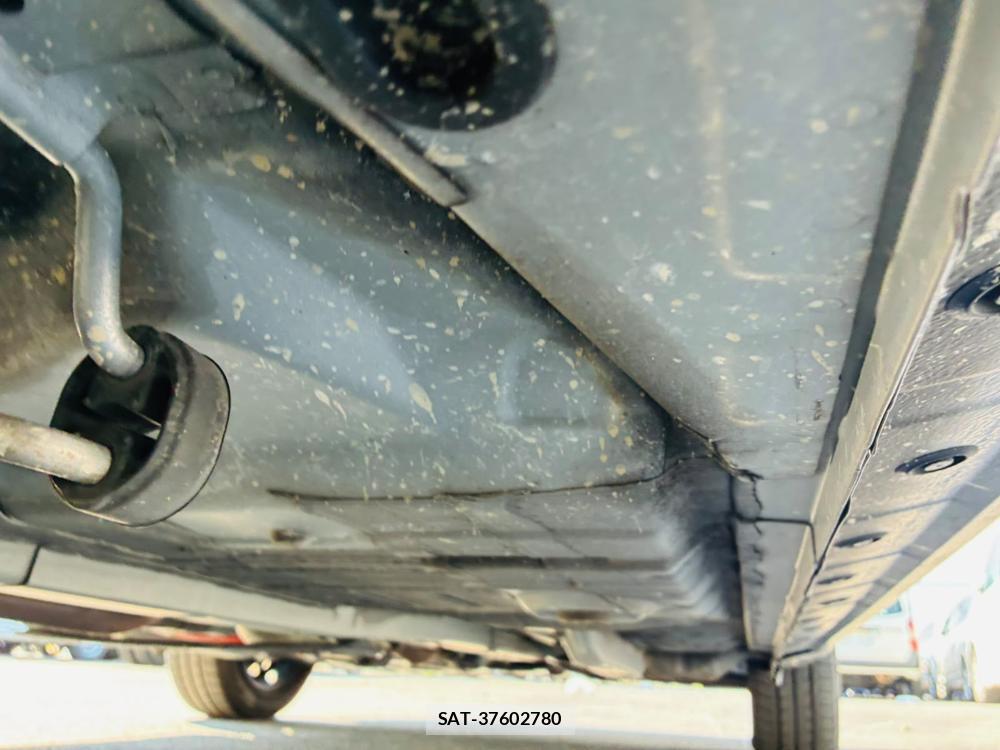 Toyota COROLLA AXIO 2019-06 8044939-33