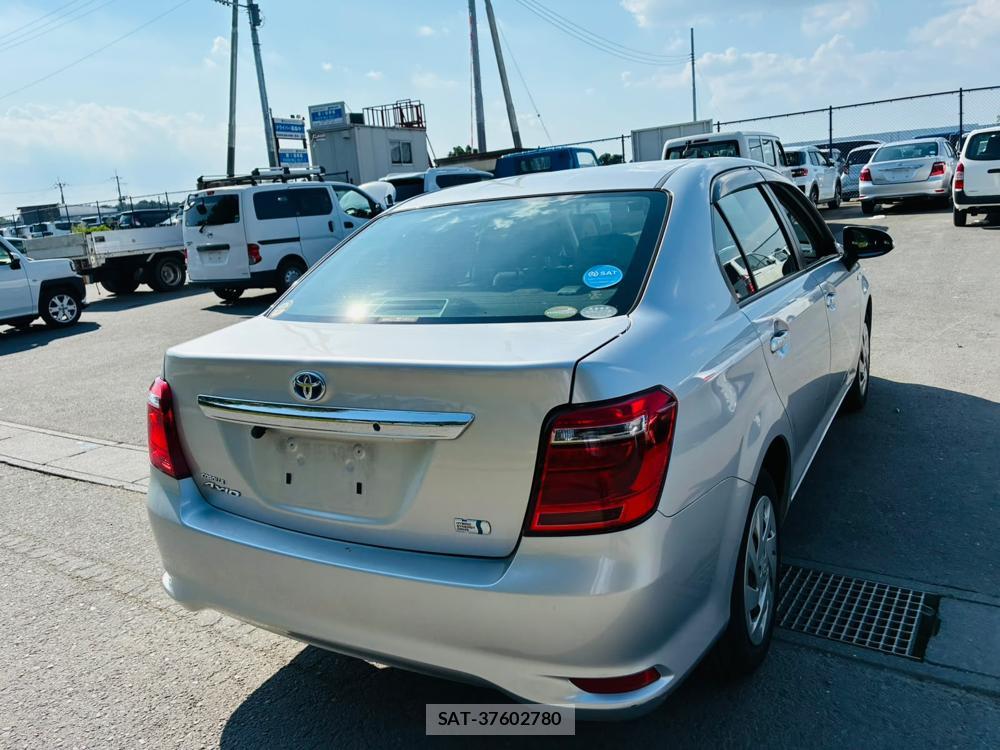 Toyota COROLLA AXIO 2019-06 8044939-4