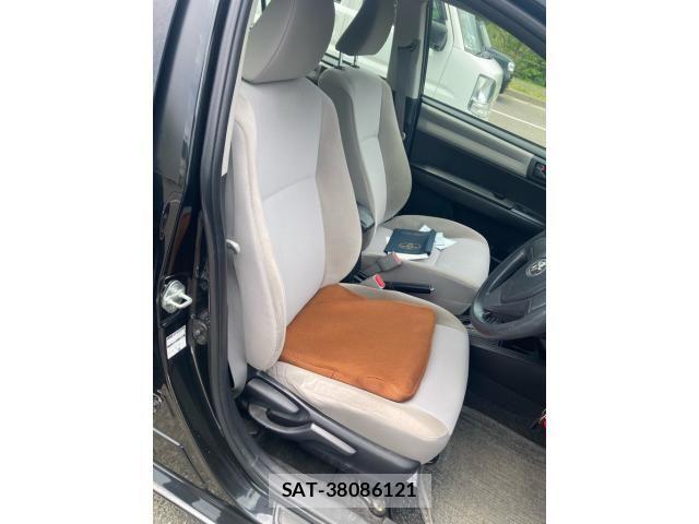 Toyota COROLLA AXIO 2013-09 8129431-9