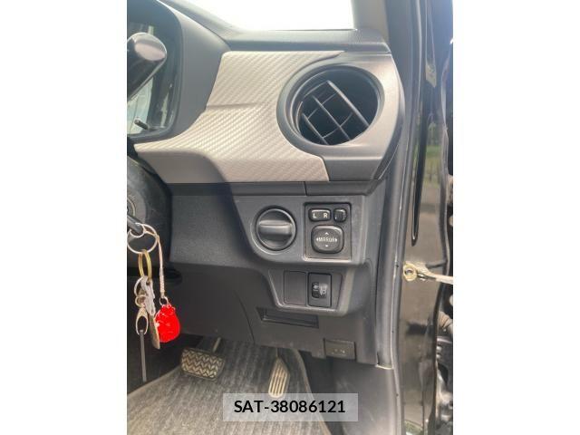 Toyota COROLLA AXIO 2013-09 8129431-13