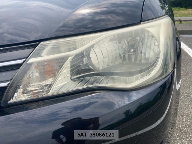 Toyota COROLLA AXIO 2013-09 8129431-2
