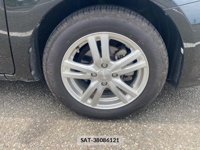 Toyota COROLLA AXIO 2013-09 8129431-4