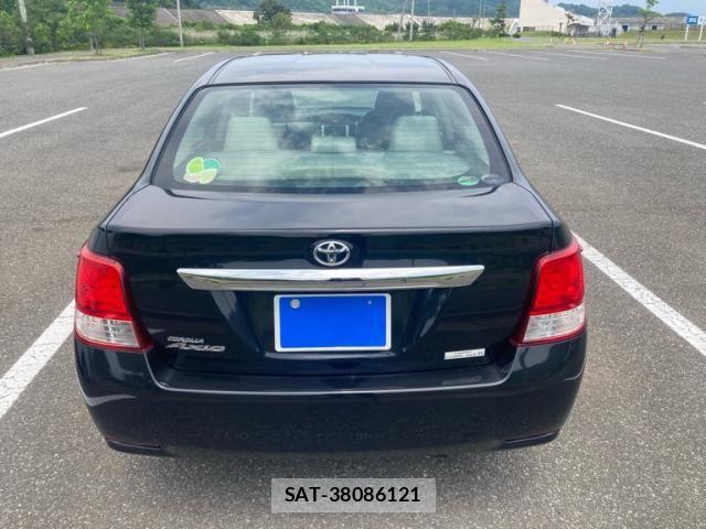 Toyota COROLLA AXIO 2013-09 8129431-5