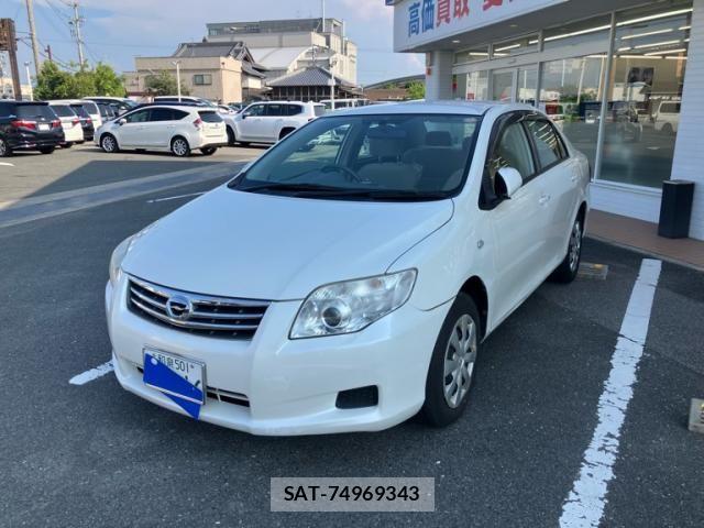 Toyota COROLLA AXIO 2012-01 8158165-3