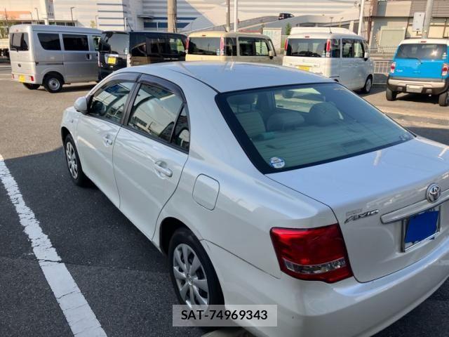 Toyota COROLLA AXIO 2012-01 8158165-4
