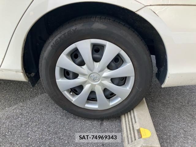 Toyota COROLLA AXIO 2012-01 8158165-7