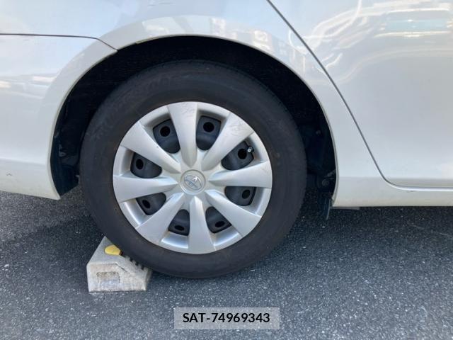 Toyota COROLLA AXIO 2012-01 8158165-8