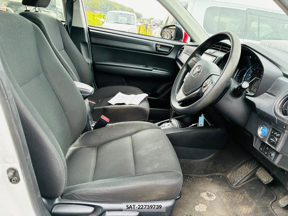 Toyota COROLLA AXIO 2020-07 7831345-11