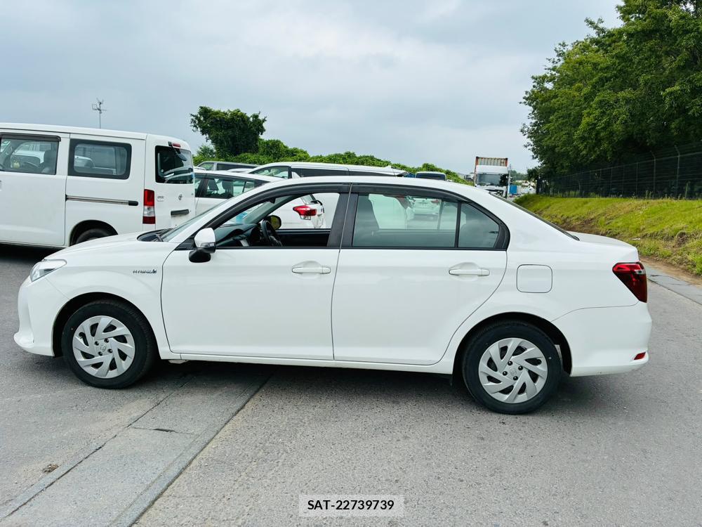 Toyota COROLLA AXIO 2020-07 7831345-1