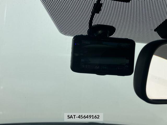 Toyota COROLLA AXIO 2013-08 8206903-21