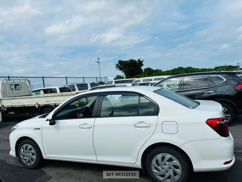 Toyota COROLLA AXIO 2020-07 8144167-1