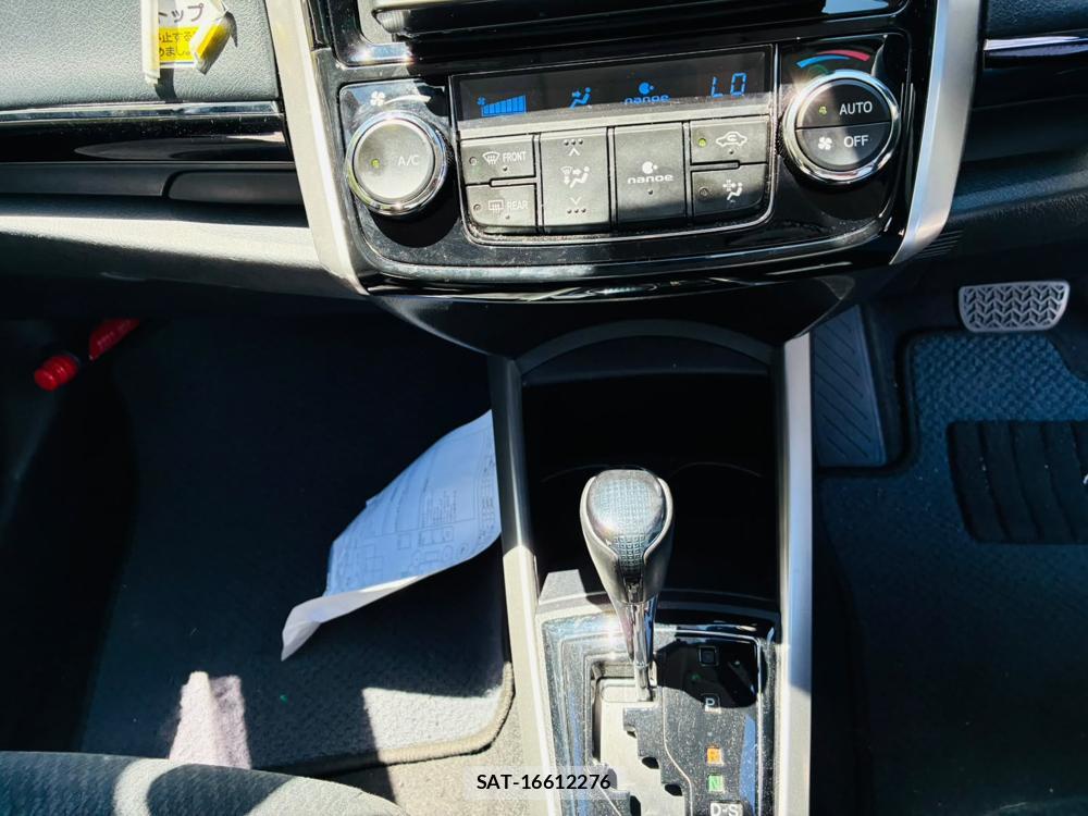 Toyota COROLLA AXIO 2019-07 8233636-19