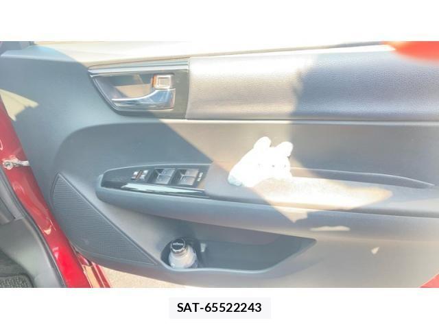 Toyota COROLLA AXIO 2017-11 8229294-15