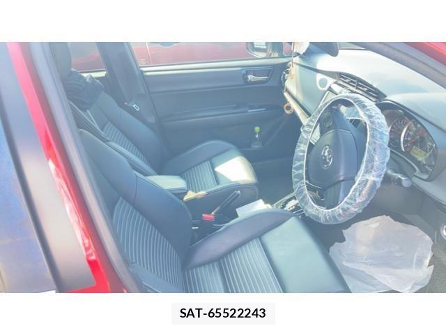 Toyota COROLLA AXIO 2017-11 8229294-18