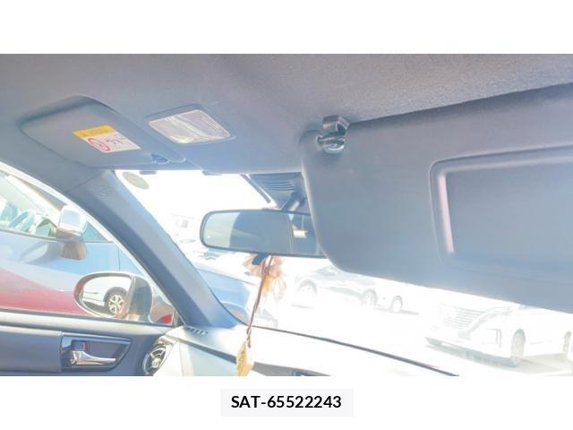 Toyota COROLLA AXIO 2017-11 8229294-19
